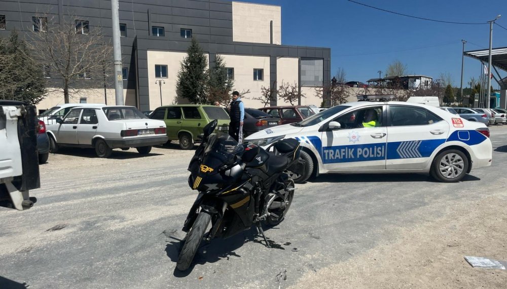 Yaşanan trafik kazasında 1 kişi yaralandı