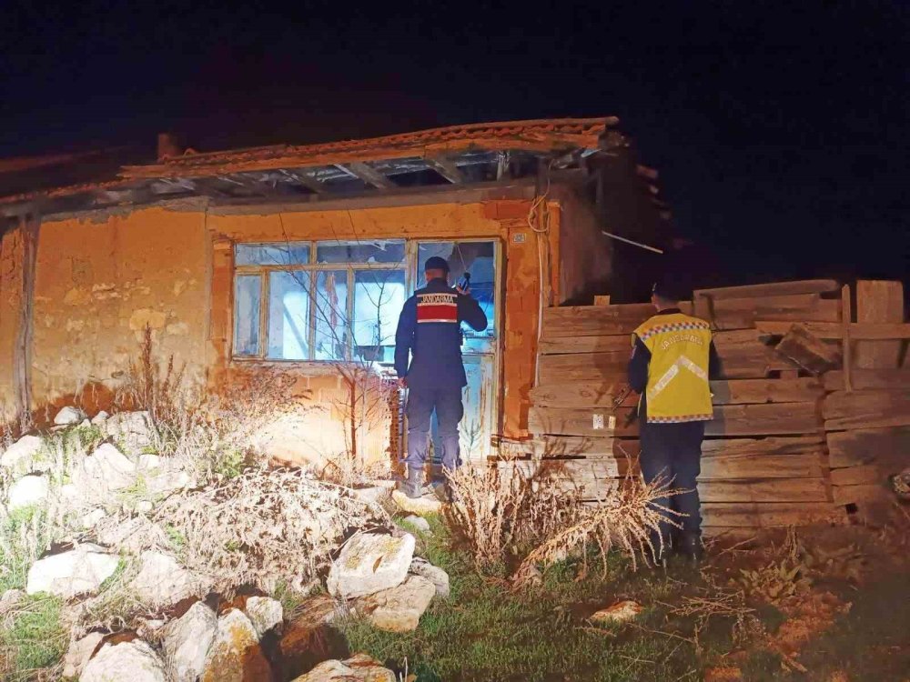 3 bin 38 şahıs sorgulandı