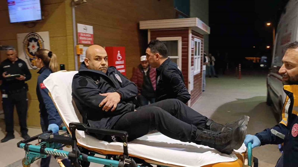 Polis Aracının Da Karıştığı Zincirleme Kaza