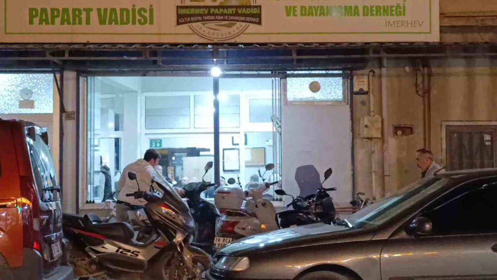 Bıçaklı Kavga: 1 Ağır Yaralı