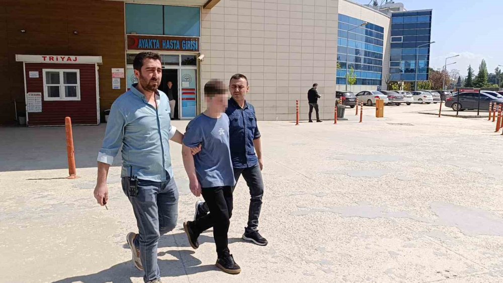 Yaşlı Adamı Bacağından Vuran 15 Yaşında Çocuk Adliyeye Sevk Edildi
