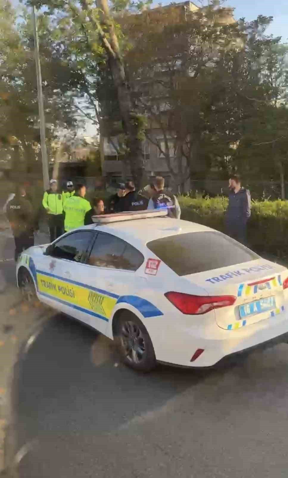 Aydınlatma Direğine Çarpan Motosiklet Sürücüsü Hayatını Kaybetti
