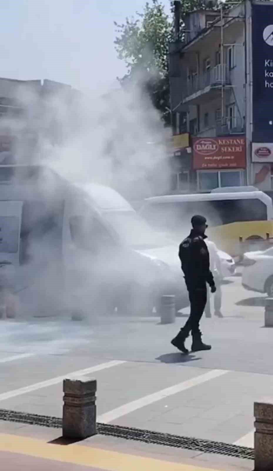 Seçim Aracı Alev Alev Yandı