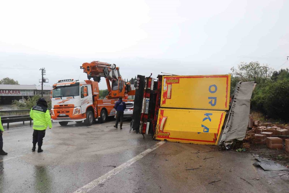 4 Saatte 7 Ayrı Kaza Meydana Geldi