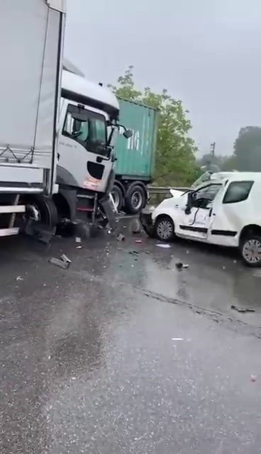 4 Saatte 7 Ayrı Kaza Meydana Geldi