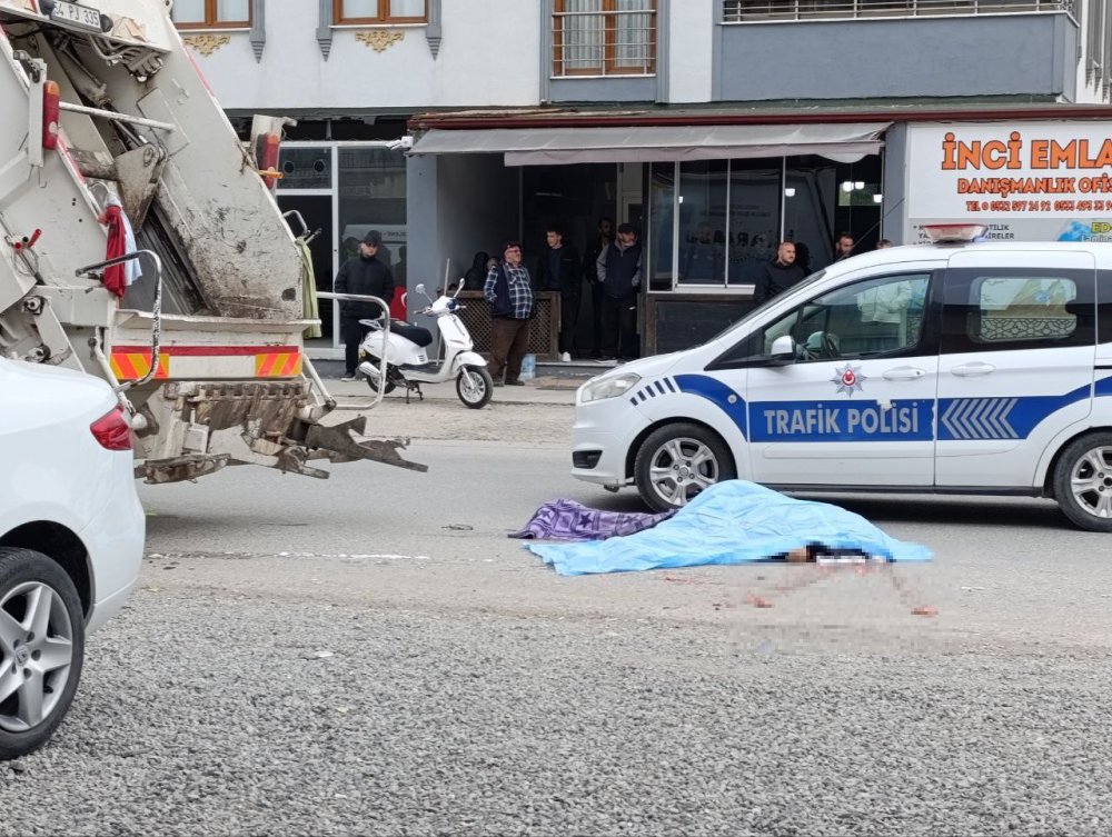 Yaşlı Adamı Ezen Çöp Kamyonu Şoförü Adli Kontrolle Serbest Kaldı