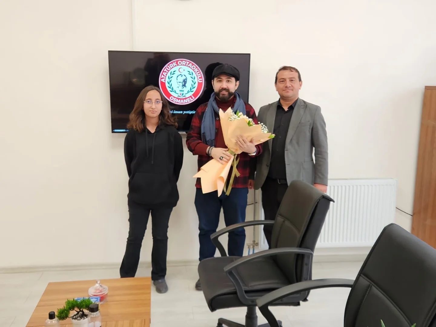 yazar-kayahan-demir-genc-okuyucularla-bulustu3.jpg