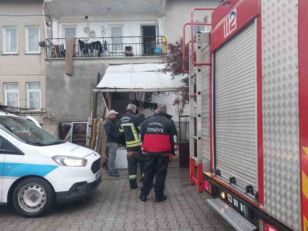 Baca Yangını Eve Sıçramadan Söndürüldü