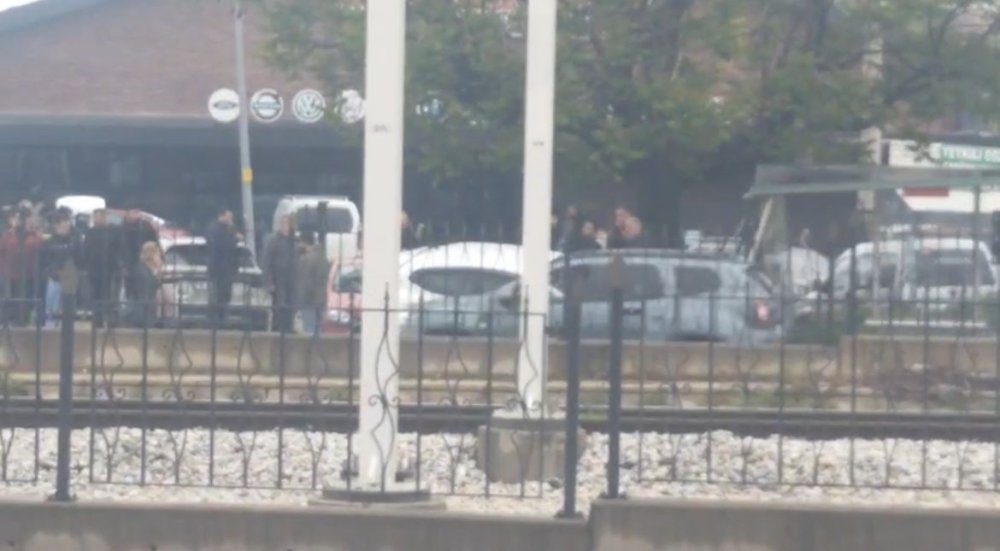 Kontrolden Çıkan Araç Durağa Daldı