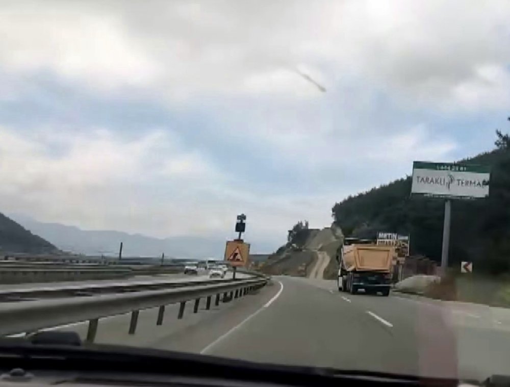 D-650’de Otomobiller Kamyona Yetişemedi