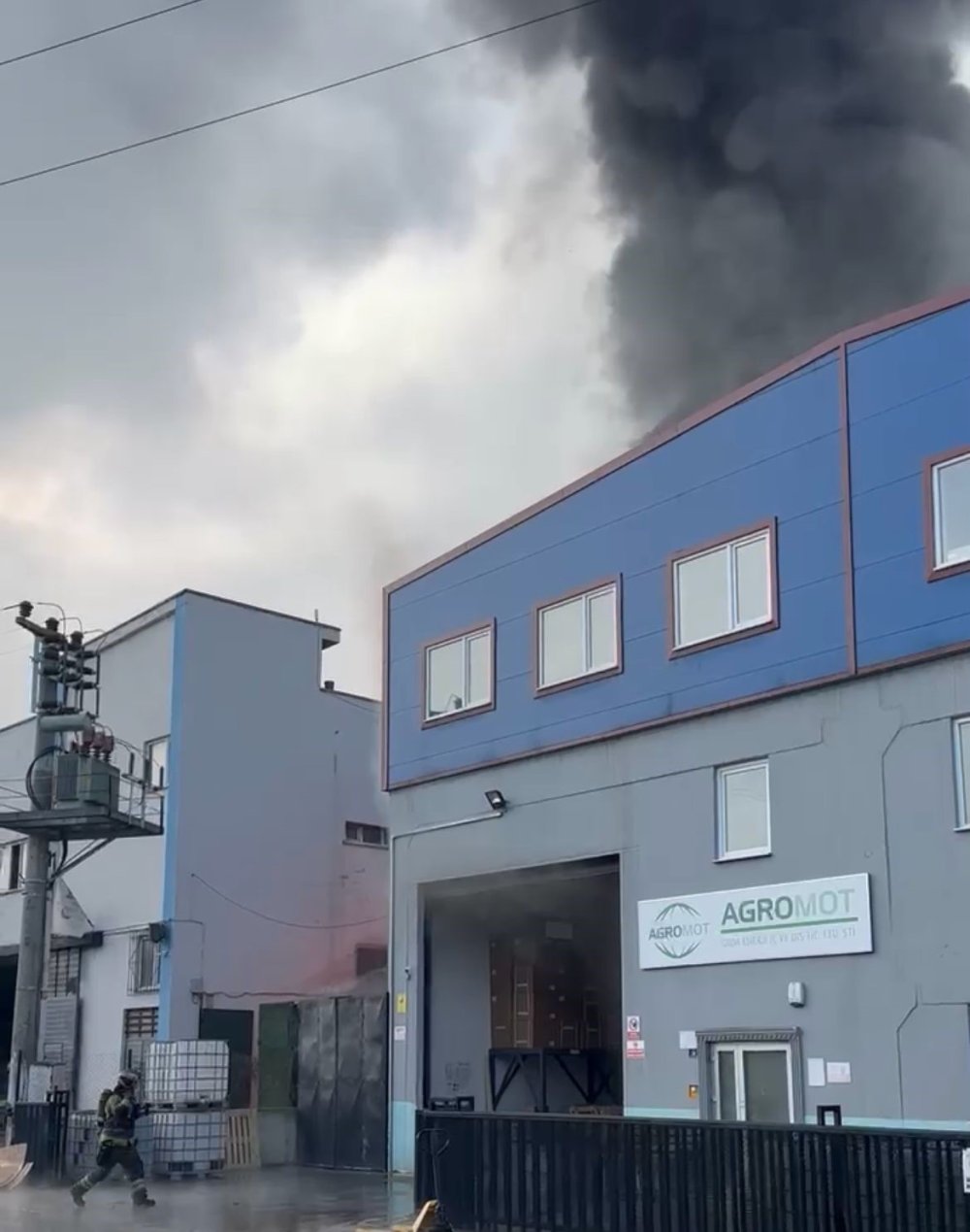 Fabrika Yangını Korku Dolu Anlar Yaşattı