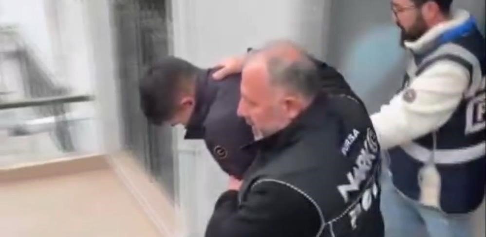 Zehir Tacirlerine Yapılan Baskında 34 Şüpheli Tutuklandı