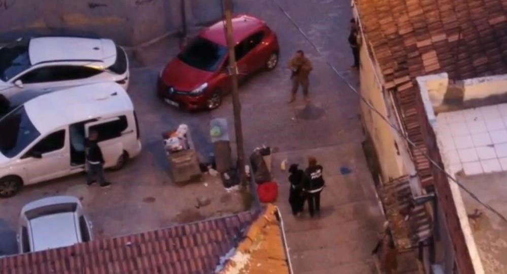 Zehir Tacirlerine Yapılan Baskında 34 Şüpheli Tutuklandı