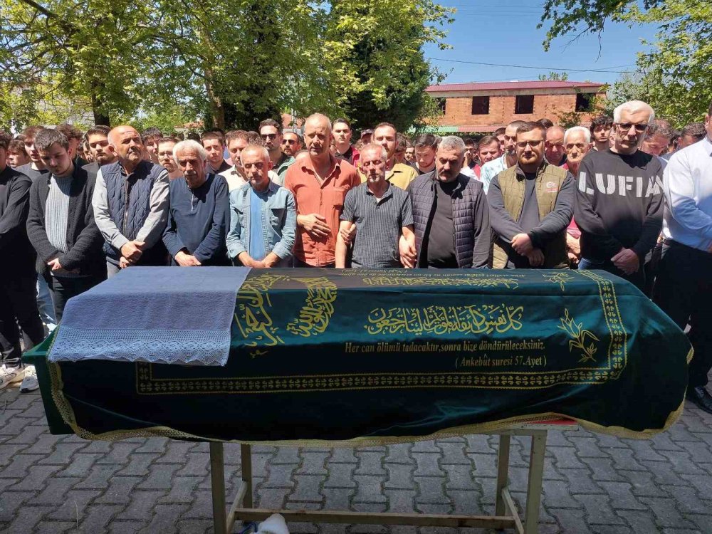 Motosiklet Kazasında Hayatını Kaybeden Genç Son Yolculuğuna Uğurlandı