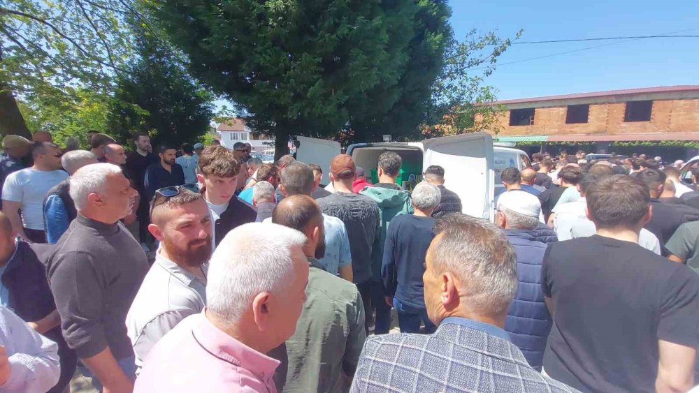 Motosiklet Kazasında Hayatını Kaybeden Genç Son Yolculuğuna Uğurlandı