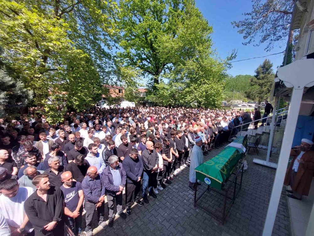 Motosiklet Kazasında Hayatını Kaybeden Genç Son Yolculuğuna Uğurlandı