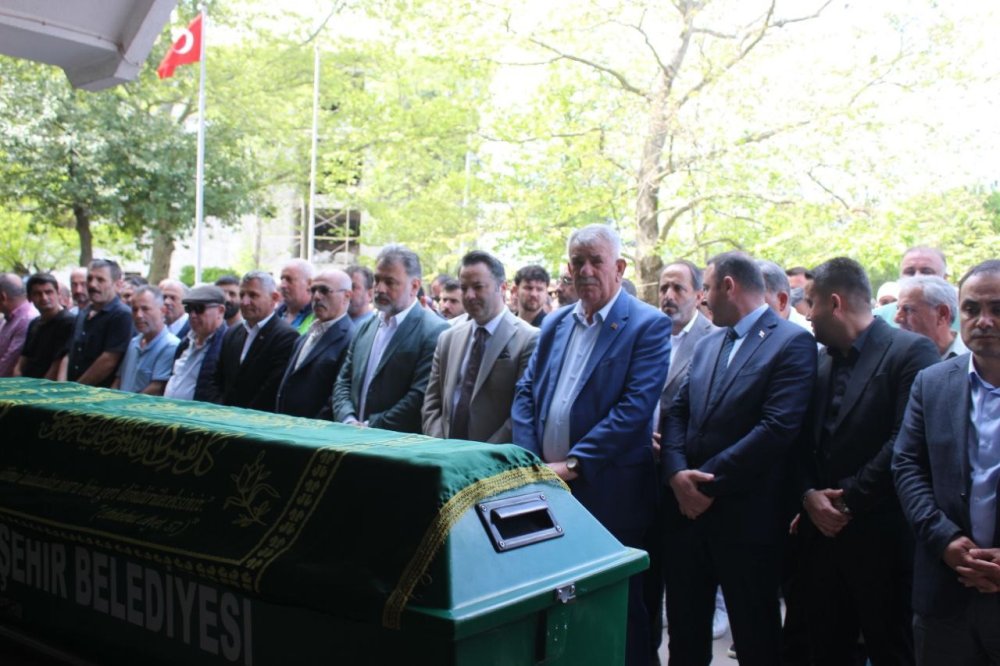 Devrilen Tankerde Hayatını Kaybeden Sürücü Son Yolculuğuna Uğurlandı