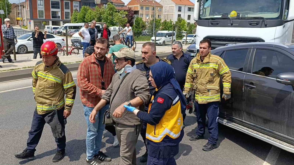 Tırla Cip Çarpıştı: 1 Yaralı