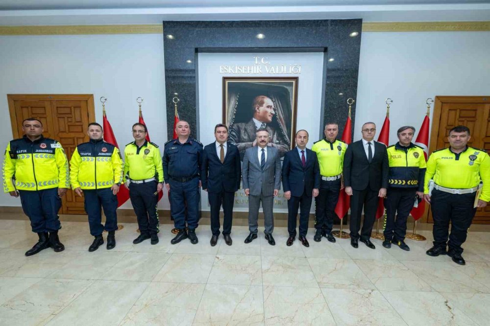 Trafik Personeline Başarı Belgesi Verildi