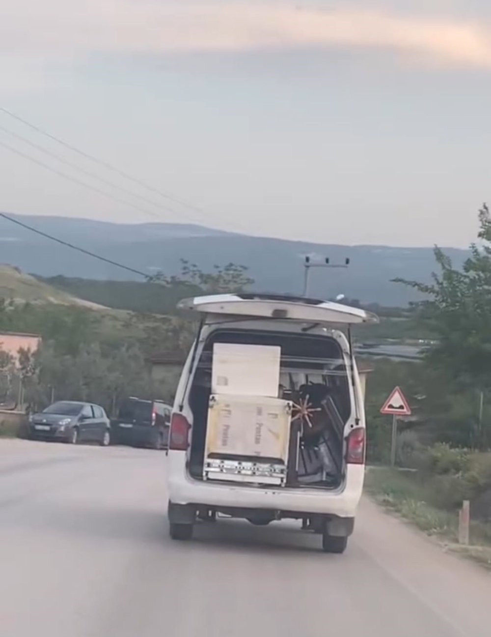 Trafikte Tehlikeli Anlar Kameralara Yansıdı