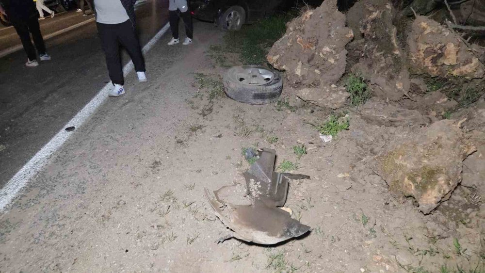Feci Kaza... Otomobil İle Cip Çarpıştı: 3 Ölü, 1 Yaralı