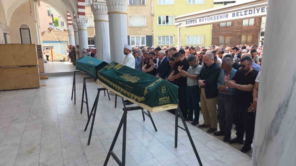 Büyük Acı...Yan Yana 3 Cenaze