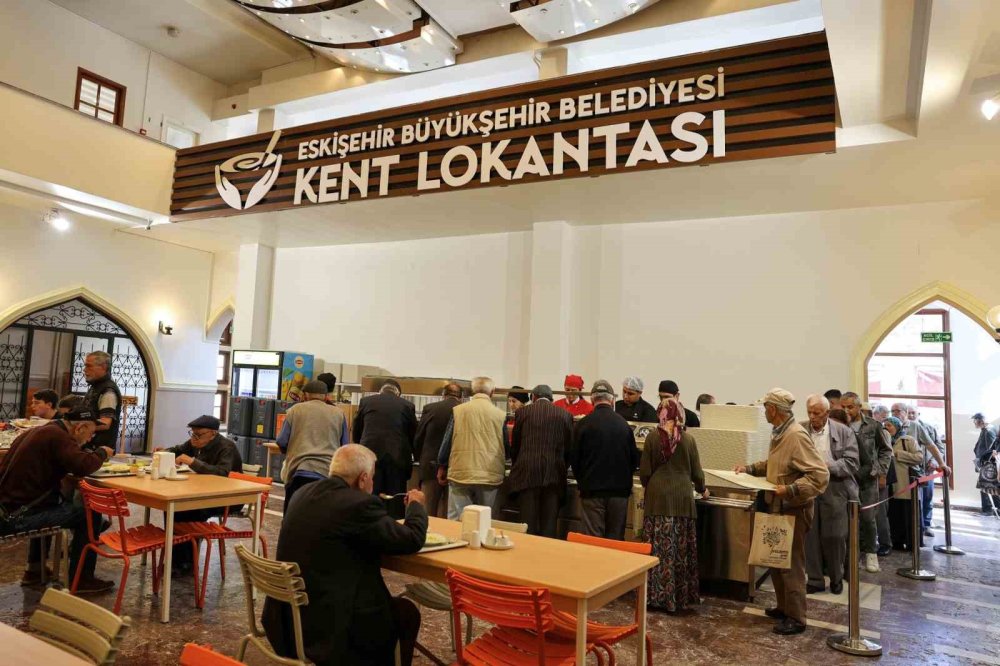 Kent Lokantası "Askıda Yemek" İle Binlerce Vatandaşa Dokundu