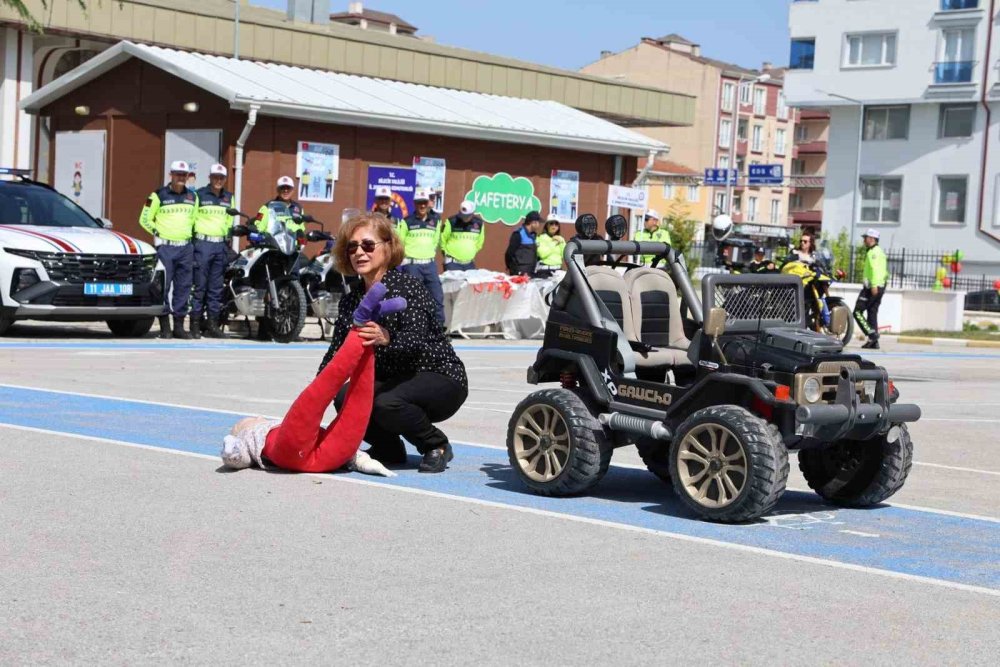 Trafik Ve İlk Yardım Haftası Kutlandı