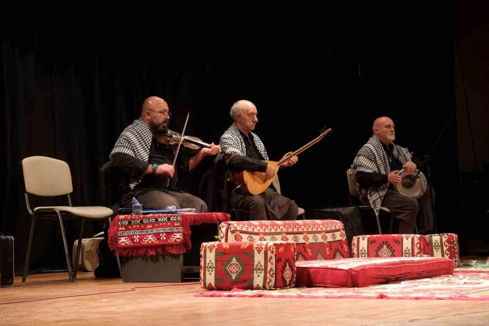 Yöresel Türkülerle Müzikseverlere Unutulmaz Bir Gece
