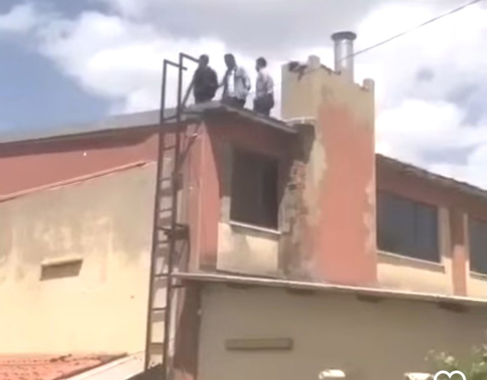 Hırsızlık Zanlısı Saklandığı Binanın Çatısında Yakalandı