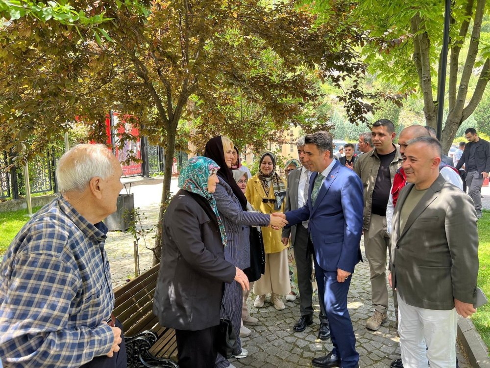 Semih Yavuz’un Anısına Geleneksel Şifalı Pilav İkramı Gerçekleşti