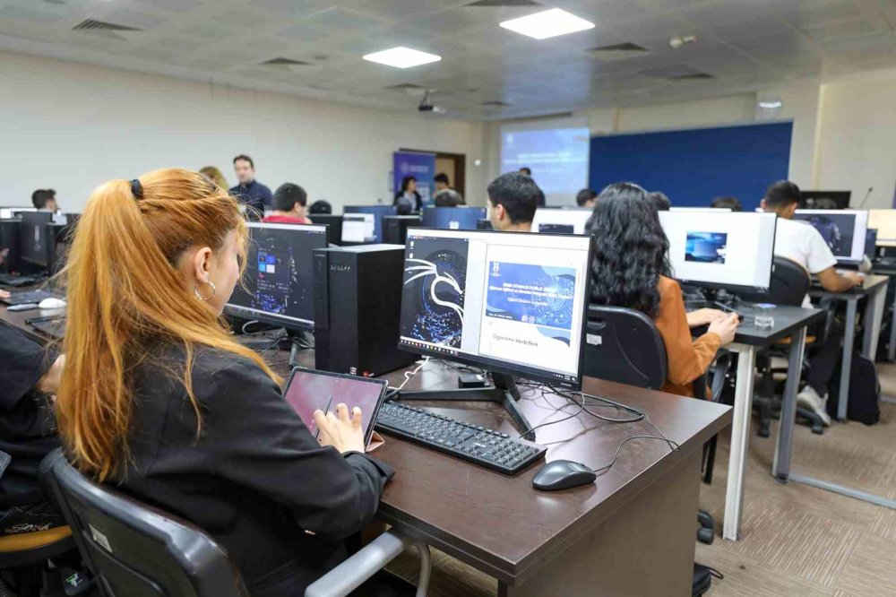 Siber Güvenlik Bilincini Arttıracak Eğitim