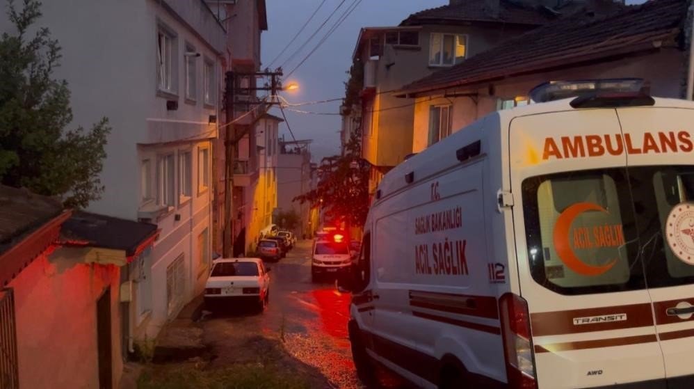 1 Kişinin Hayatını Kaybettiği Yangın Anı Kameraya Yansıdı