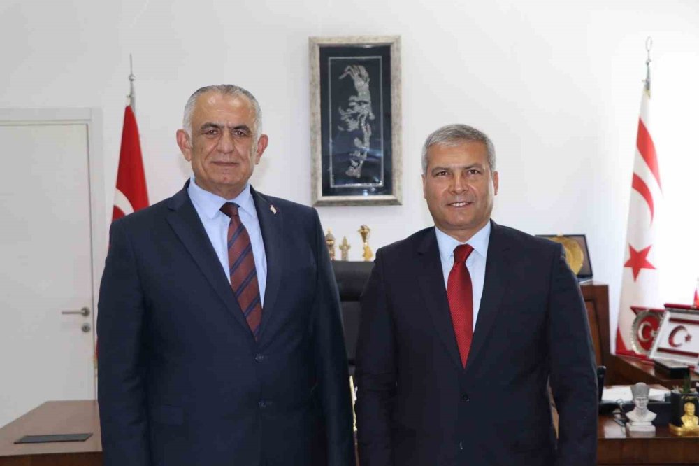 Rektör Adıgüzel’den Kktc’ye Ziyaret