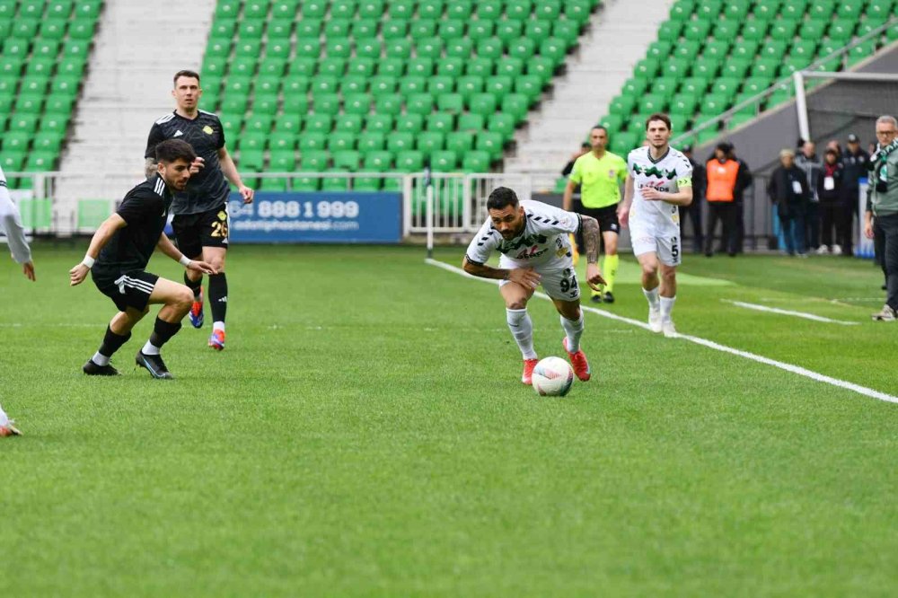 Sakaryaspor: 2 - Esenler Erokspor: 0