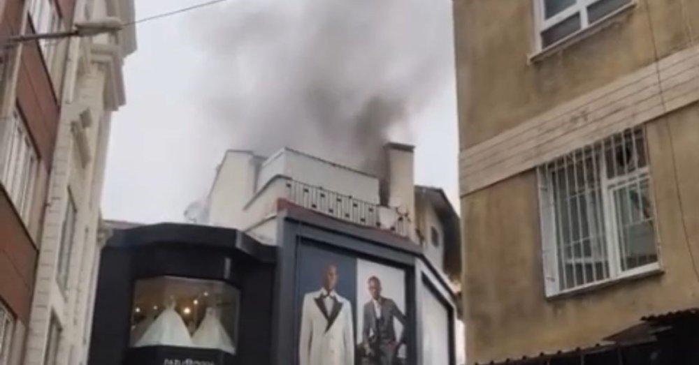 Tarihi Uzun Çarşı’da Korkutan Yangın