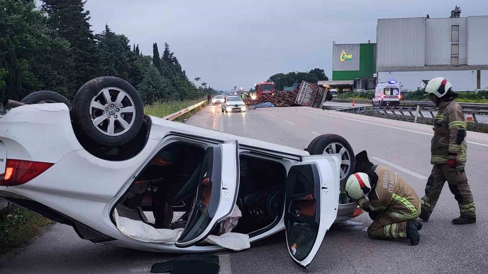 Trafik Kazası: 3 Yaralı