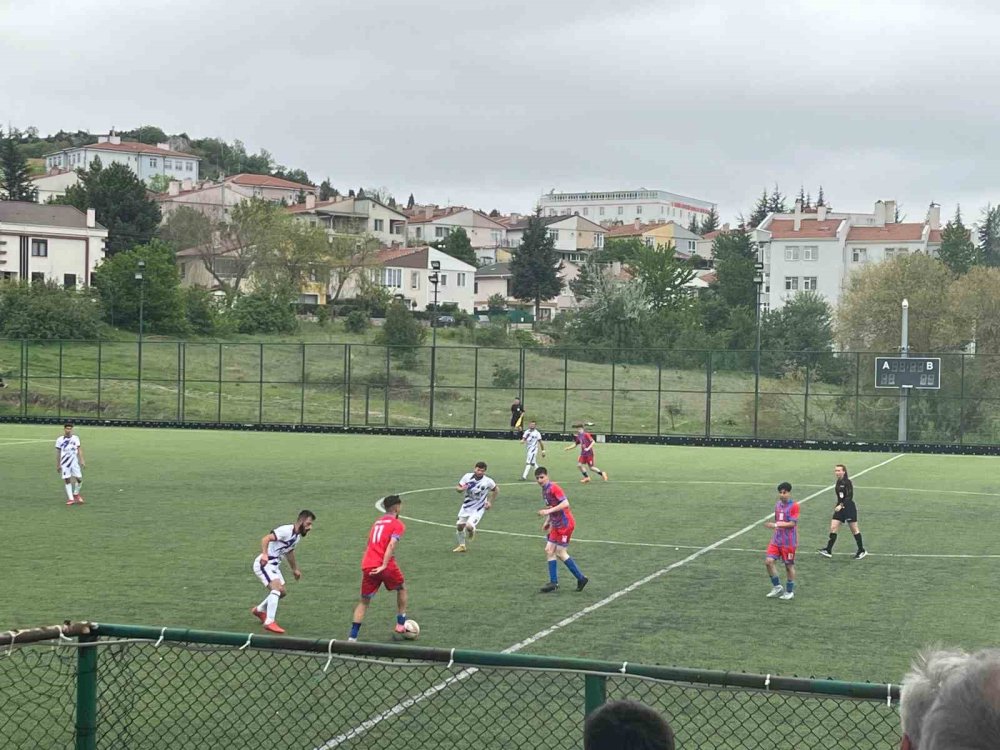 Kınıkspor Deplasmanda 3 Puanla Döndü
