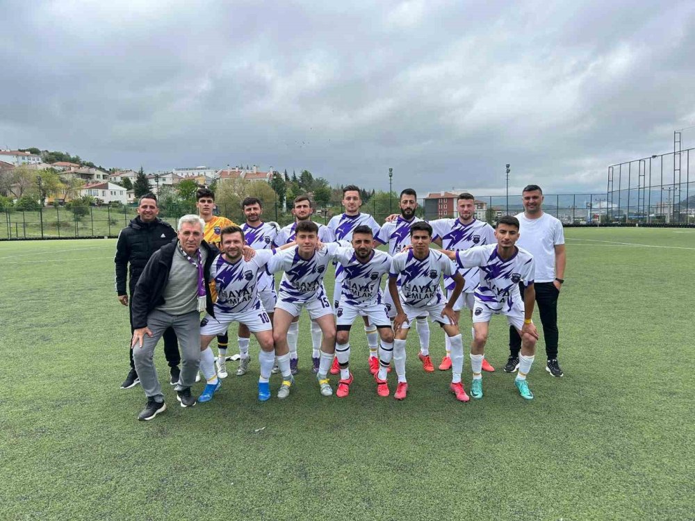 Kınıkspor Deplasmanda 3 Puanla Döndü