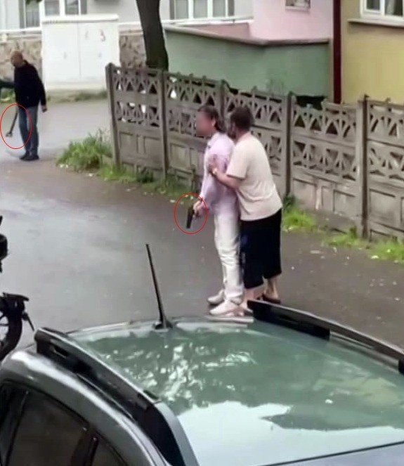 Tartıştığı Emekli Polisin Kapısına Balyoz İle Dayanınca Olanlar Oldu