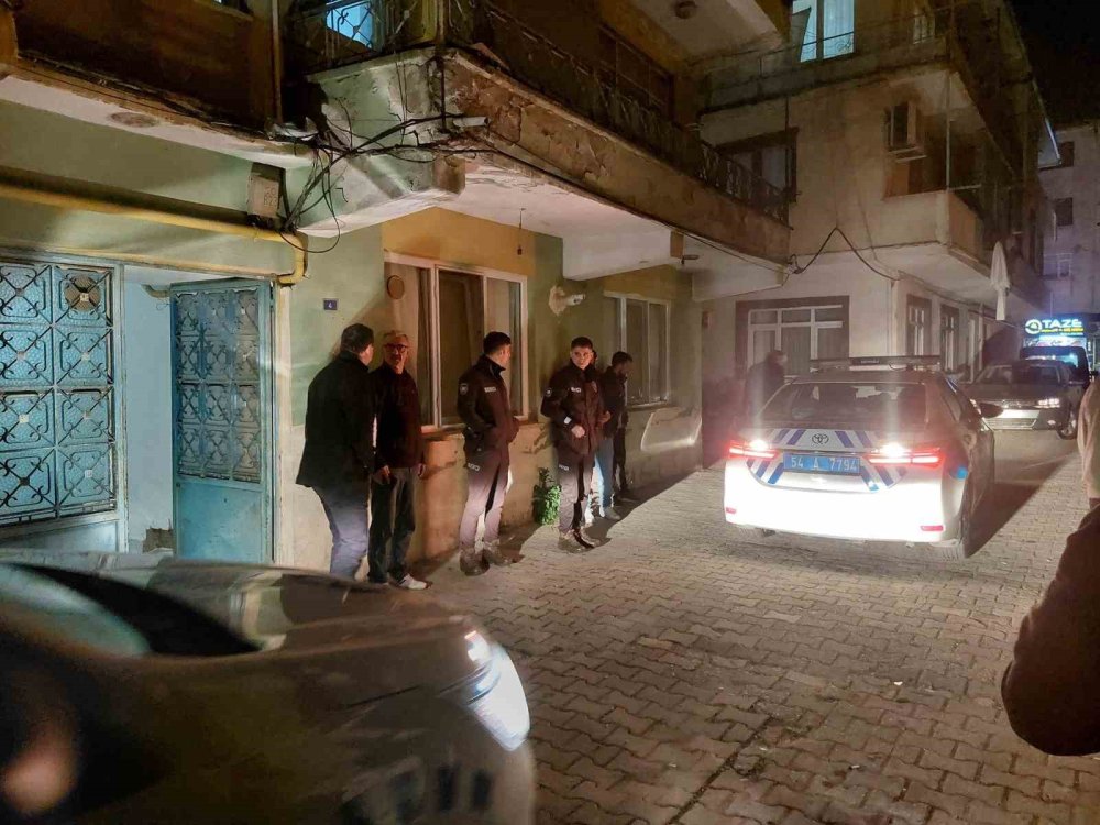 70 Yaşındaki Adam Evinde Ölü Bulundu