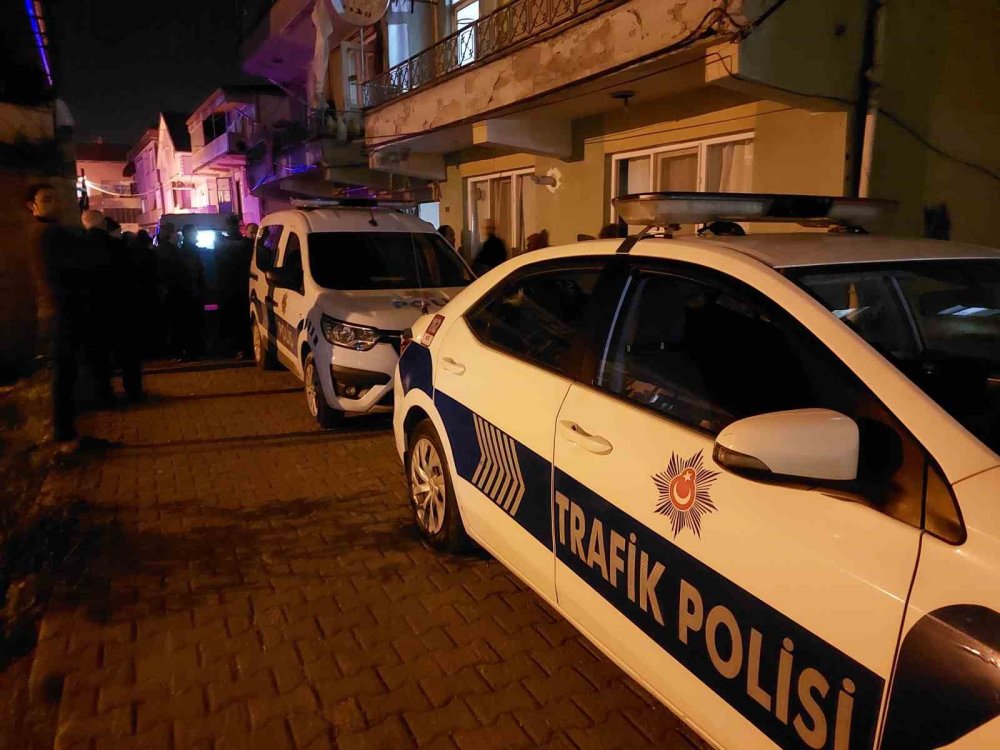 70 Yaşındaki Adam Evinde Ölü Bulundu