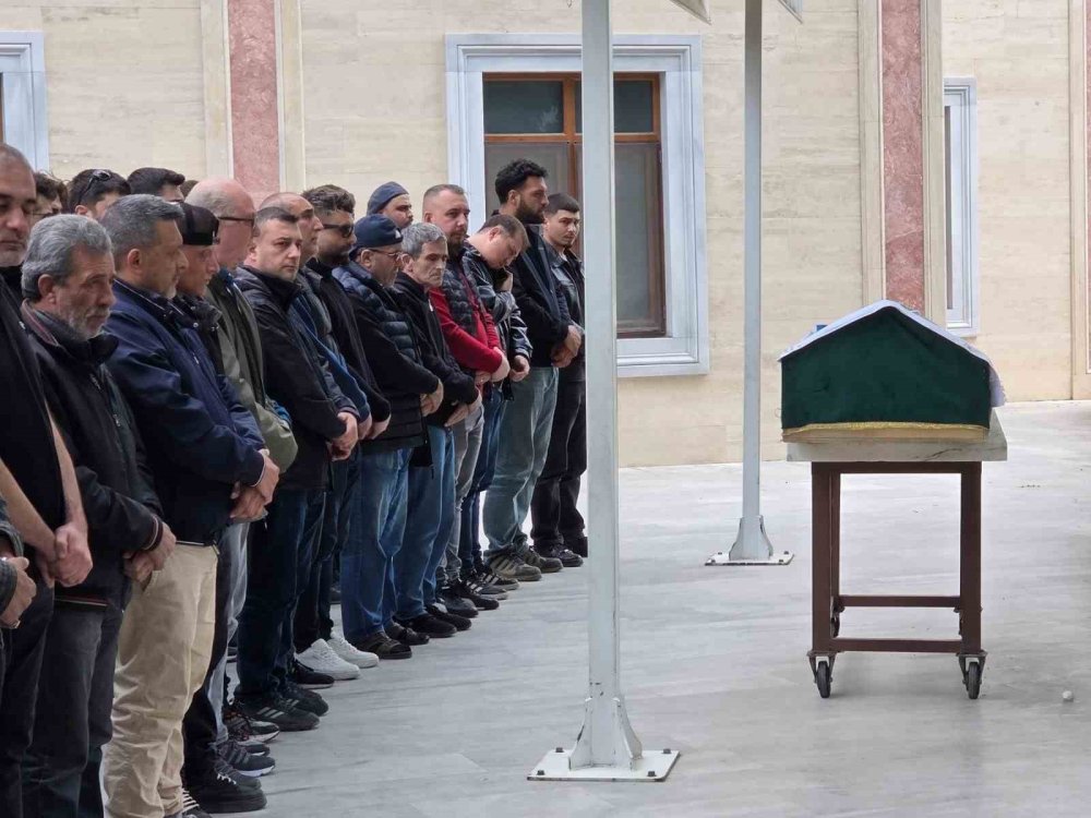 Motosiklet Kazasında Hayatını Kaybeden Genç Son Yolculuğuna Uğurlandı