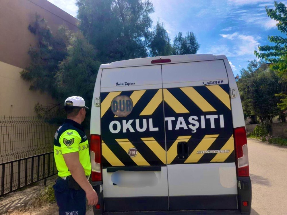 Okul Çevresindeki Şüphelilere Geçit Yok!