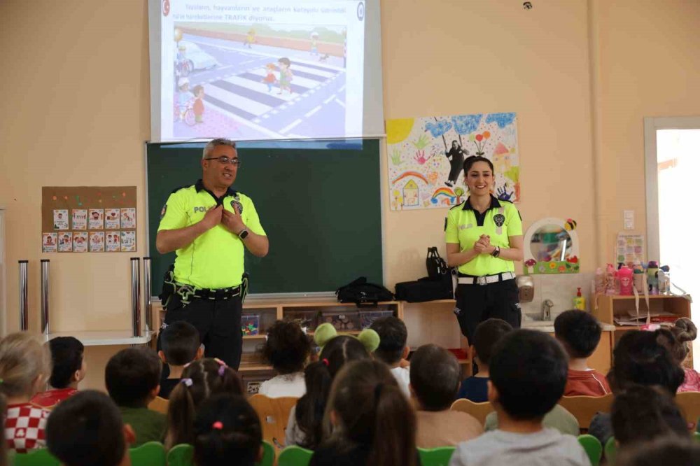 Çocuk Evi’nin Minikleri Trafik Dedektifi Oldu