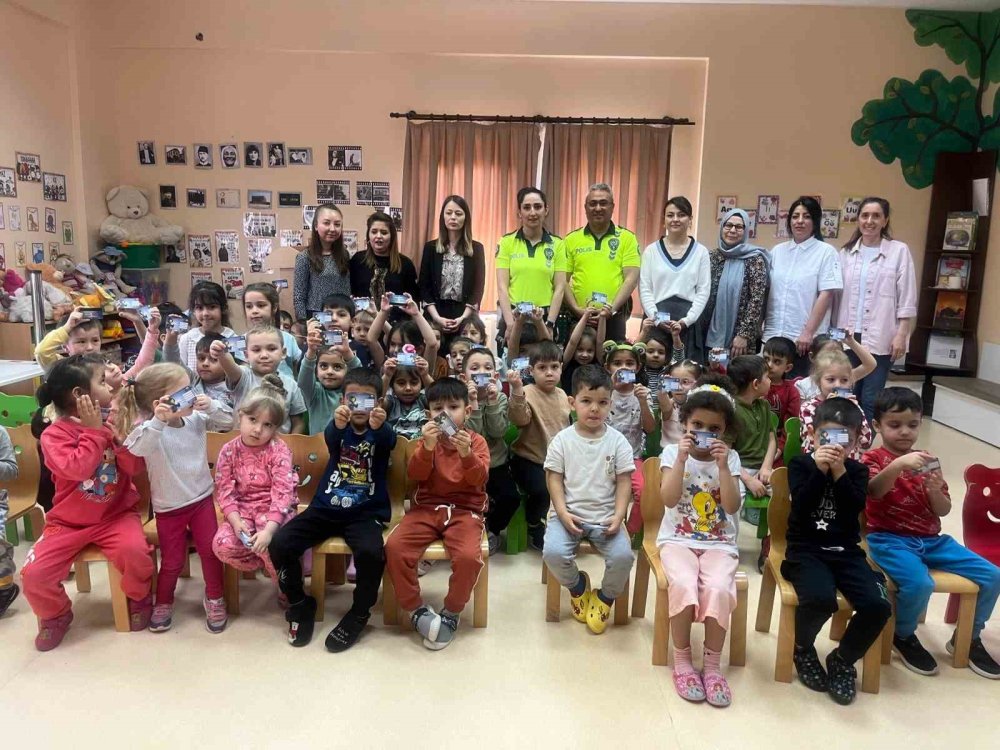 Çocuk Evi’nin Minikleri Trafik Dedektifi Oldu