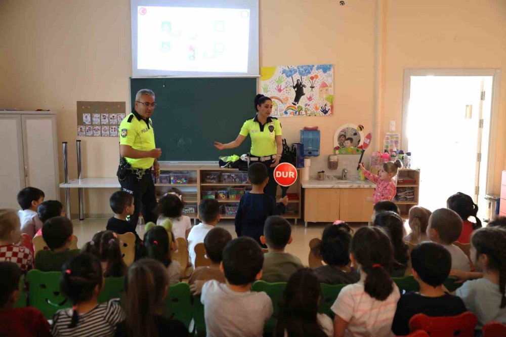 Çocuk Evi’nin Minikleri Trafik Dedektifi Oldu
