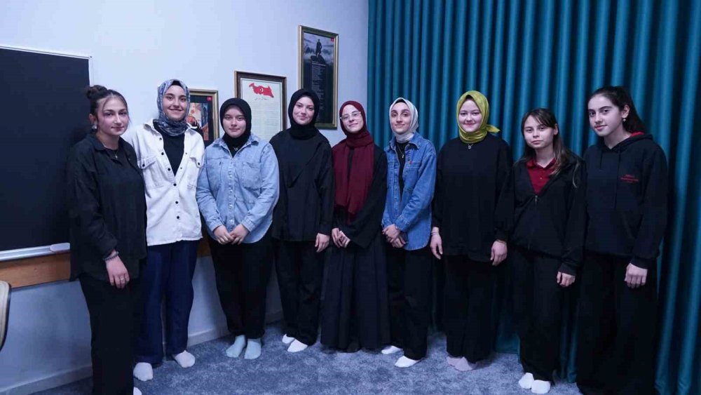 İmam Hatip Öğrencilerinden Dijital Çağa Ayak Uyduran Proje