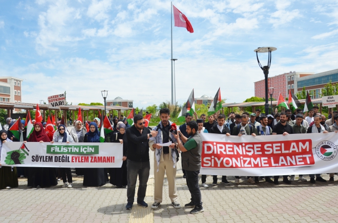 niversite-ogrencilerinden-filistine-destek2.jpg