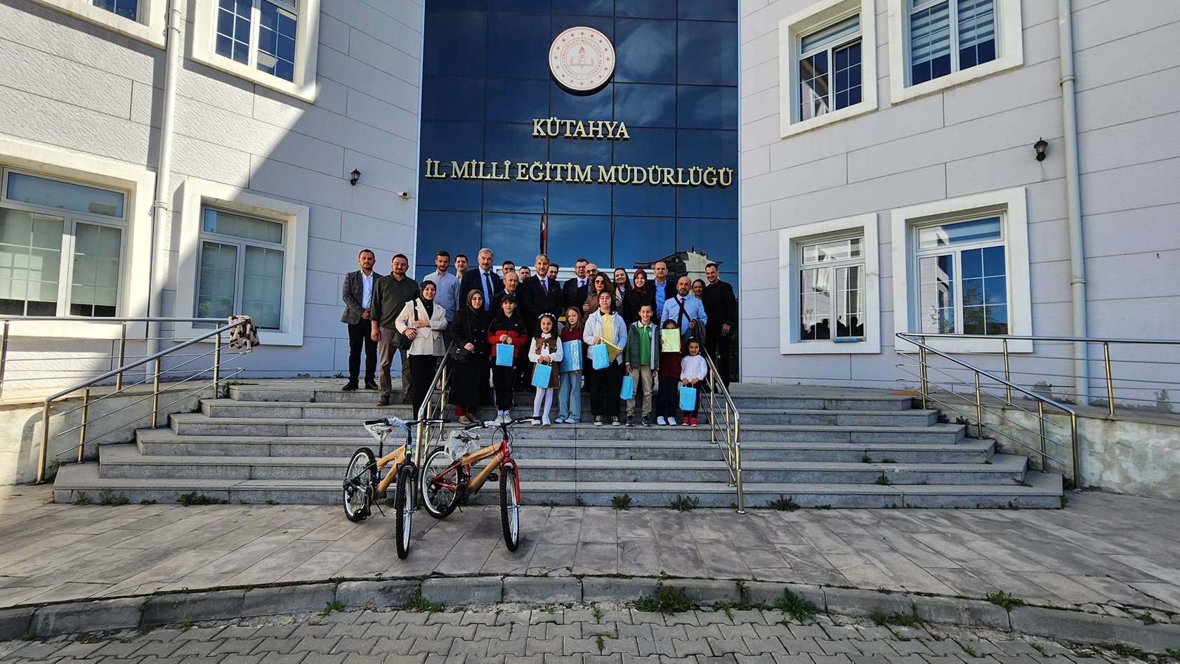 oedasin-geleneksel-siir-ve-resim-yarismasi-kutahyada-yapildi-1.jpg